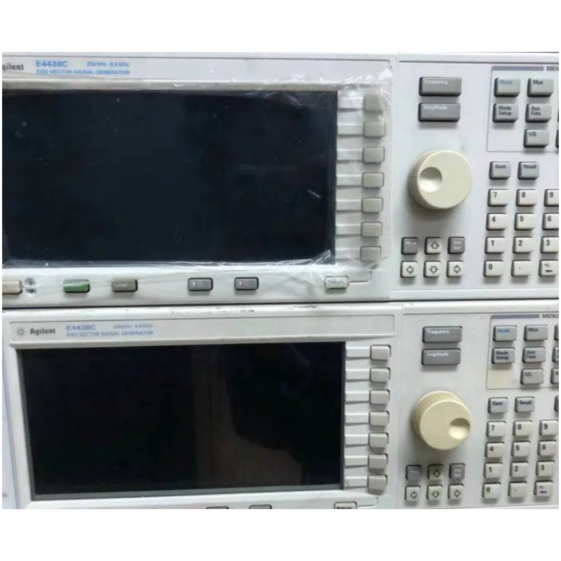 信号源E4438C（Keysight）